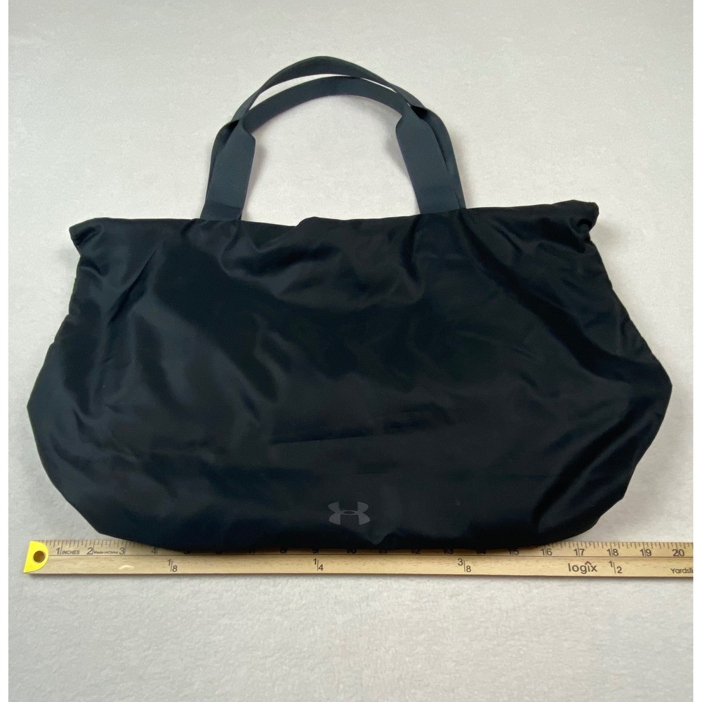 Under‎ Armour Black Tote Gym Bag Large Nylon Shoulder Logo Duffle Style 20"